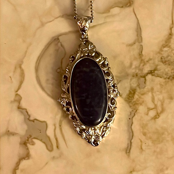 Lapis Lazuli Necklace - Picture 1 of 4